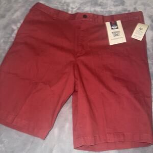 Dockers Perfect Short Classic Fit Brick Red Chino Shorts Size 44 NWT